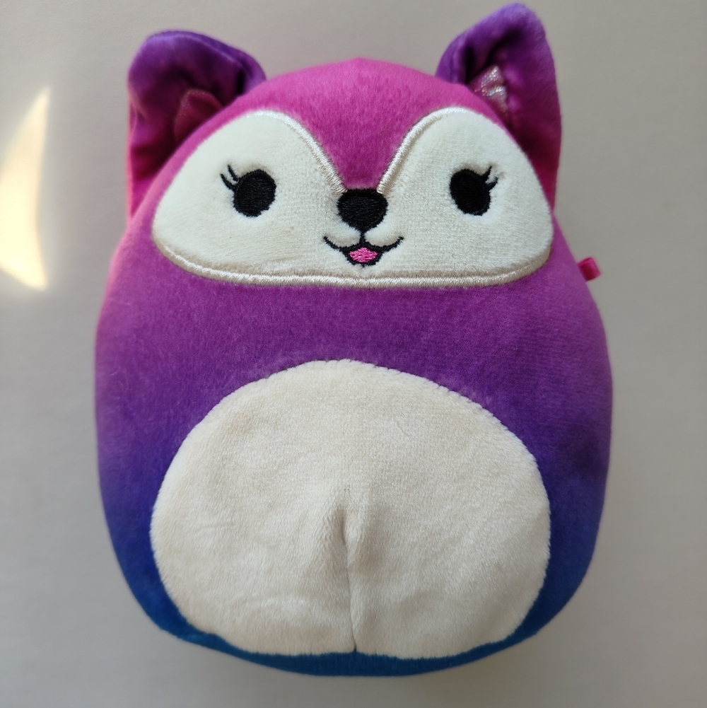 Squishmallows - Syana The Ombre Fox